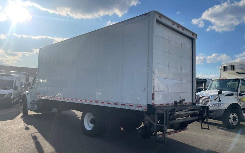 Mercedes Cargo Van — Sultan Freight fleet