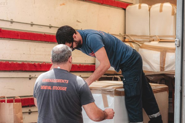 Sultan Freight — white glove delivery service